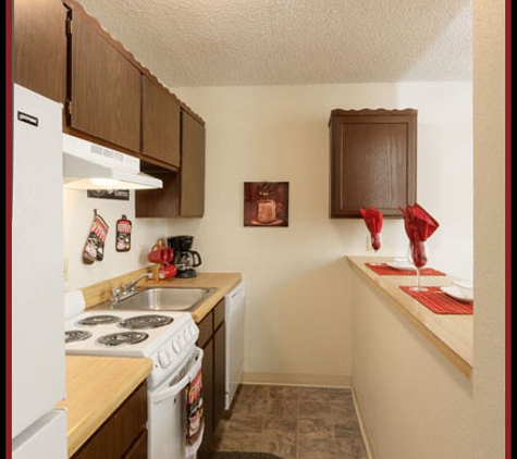 Huntington Place Apartments - Wichita, KS