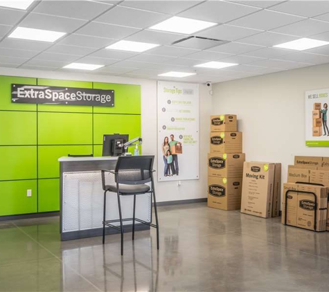 Extra Space Storage - Simi Valley, CA