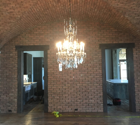 Silver Electric. Chandelir installation