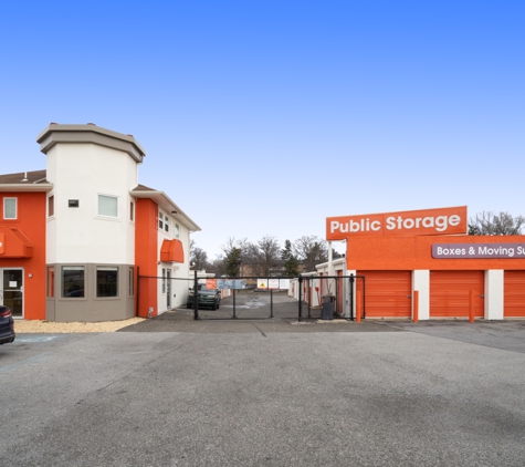 Public Storage - Suitland, MD