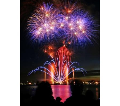 Melbourne Fireworks - Port Melbourne, VIC