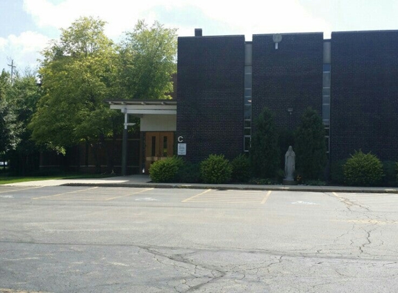 St James the Apostle Catholic Church - Glen Ellyn, IL