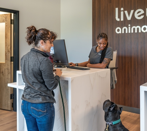 Livewell Animal Hospital at The Parks - Washington, DC