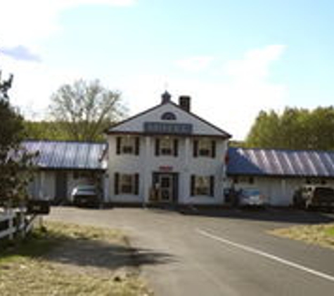 Colonial Valley Motel - Farmington, ME