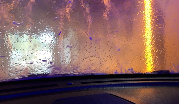 Top Dog Express Car Wash & Oil Change - Altamonte Springs, FL