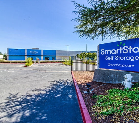 SmartStop Self Storage - Sacramento - Sacramento, CA