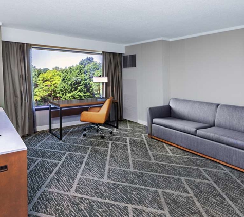 DoubleTree by Hilton Hotel Tulsa - Warren Place - Tulsa, OK