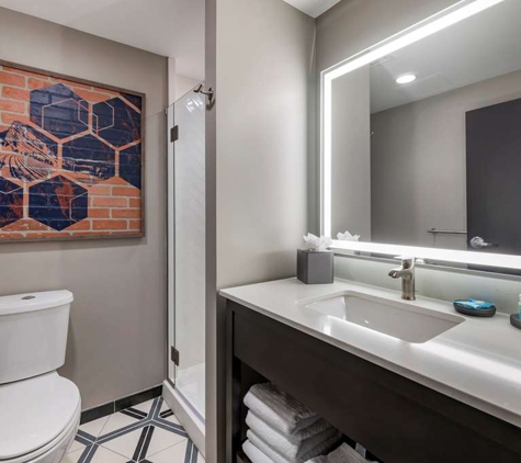 Vīb Hotel by Best Western Denver RiNo - Denver, CO