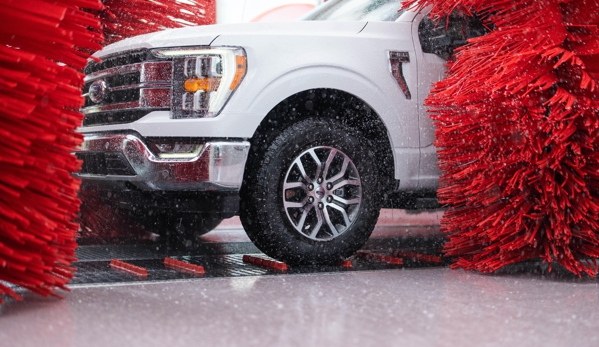 Tommy's Express® Car Wash - Muskegon, MI