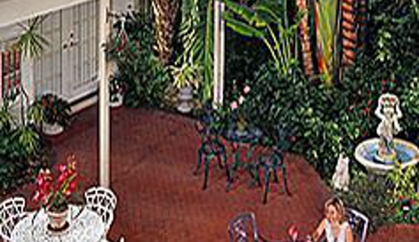 Sabal Palm House Bed & Breakfast - Lake Worth, FL