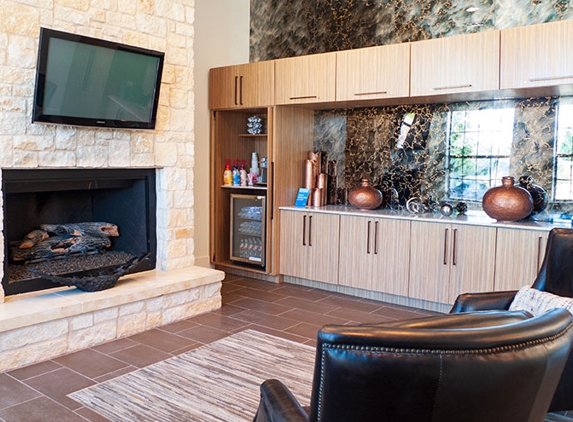 Retreat at Stonebridge Ranch Apartments - Mckinney, TX