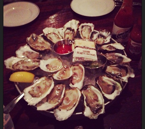 Pearl Dive Oyster Palace - Washington, DC