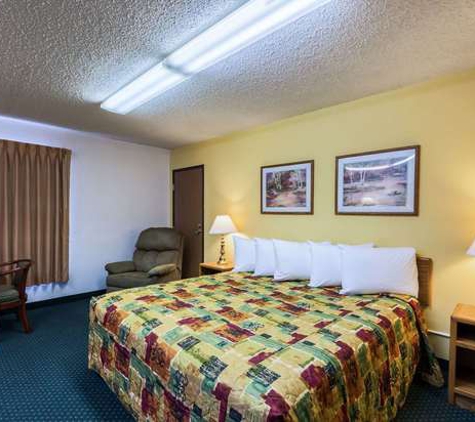 Rodeway Inn - Grand Island, NE