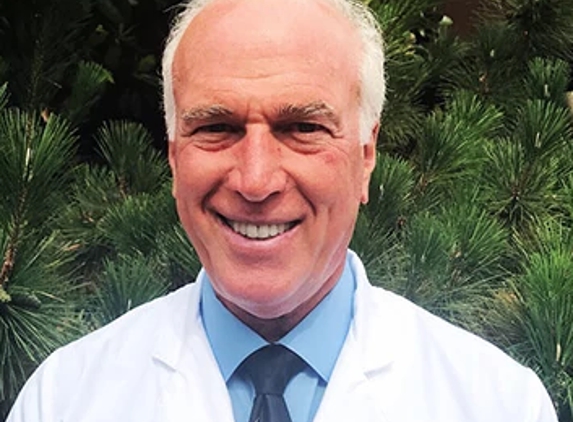 Lee Frazier Hollister, DDS - San Luis Obispo, CA