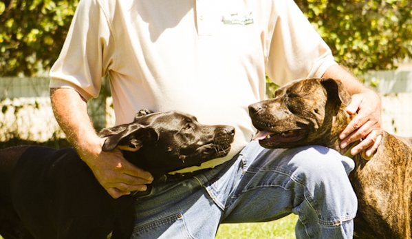 Creekside Pet Boarding - Arroyo Grande, CA. Tom Means.