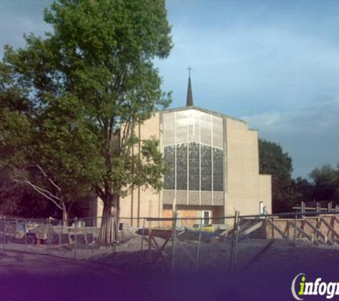 Saint Louis King of France Catholic Church - Austin, TX