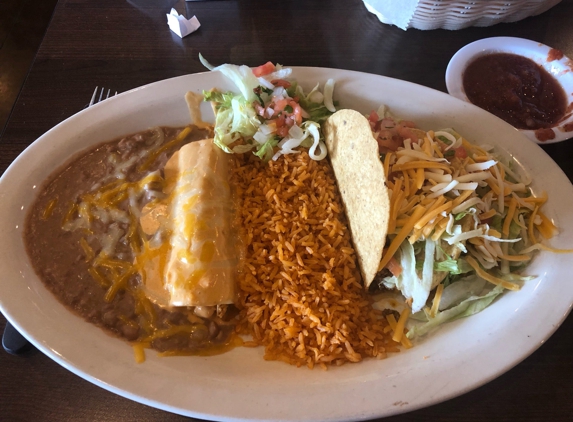 Mariachi's Mexican Restaurant and Cantina - Millstadt, IL