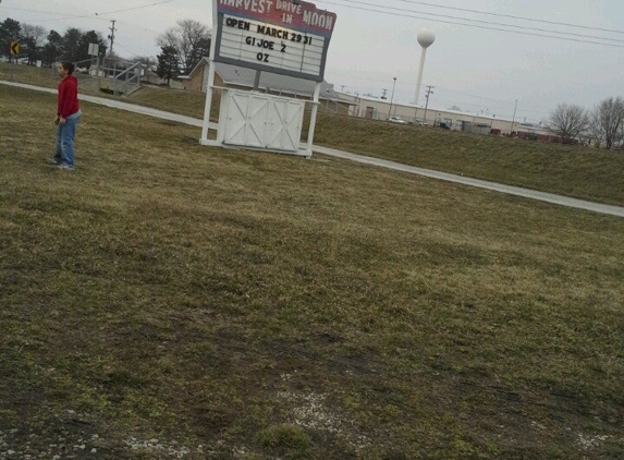 Harvest Moon Twin Drive in Movie Theatre - Gibson City, IL