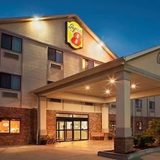 Super 8 by Wyndham Perryville - Perryville, MO