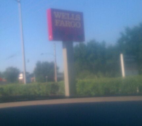 Wells Fargo Bank - Winter Garden, FL