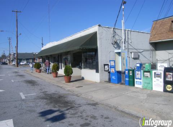 Matthews Cafeteria - Tucker, GA