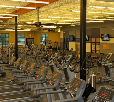 Gold's Gym - Hanover, PA