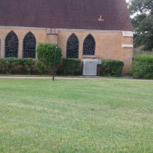 Scott's Lawn Service - Navasota, TX