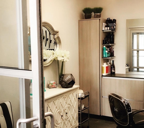 Sola Salon Studios - North Little Rock, AR