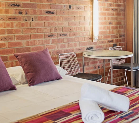Proserpine Motor Lodge - Proserpine, QLD