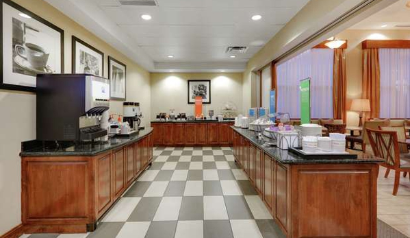 Hampton Inn & Suites Southern Pines-Pinehurst - Aberdeen, NC