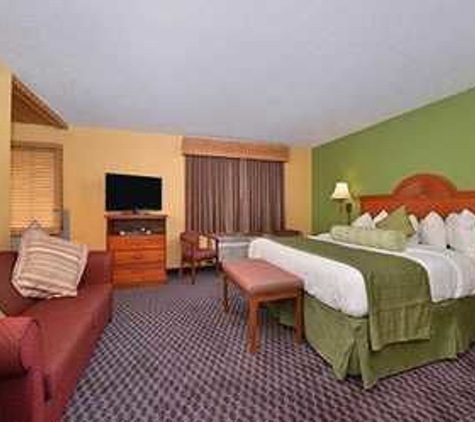 Quality Inn & Suites Grinnell near University - Grinnell, IA