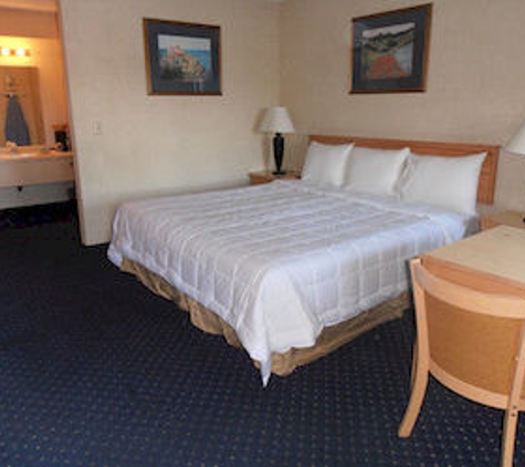 Econo Lodge - Medford, OR