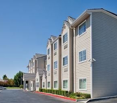 Days Inn & Suites by Wyndham Antioch - Antioch, CA