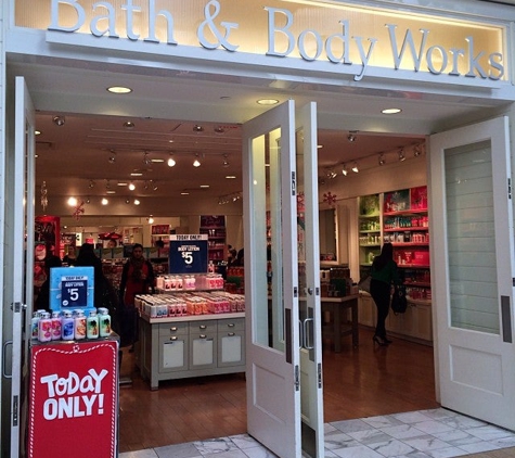 Bath & Body Works - Costa Mesa, CA