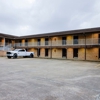 OYO Pinewood Inn & Suites Silsbee gallery
