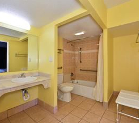 Americas Best Value Inn - Cocoa, FL