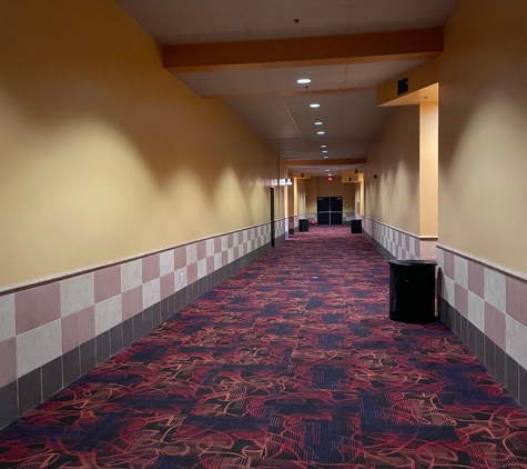 Cinemark Lake Forest Foothill Ranch - CLOSED - Foothill Ranch, CA