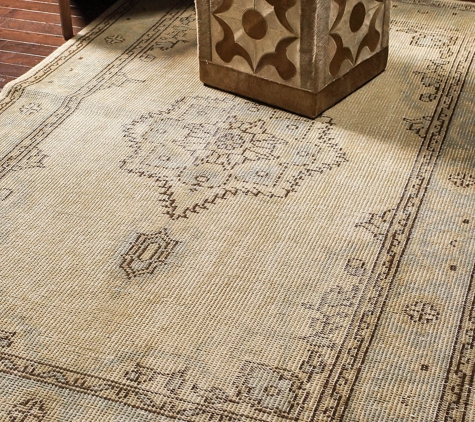 Shiraz Antique Carpets - Easton, CT