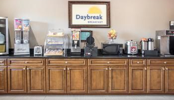 Days Inn by Wyndham Baytown East - Baytown, TX