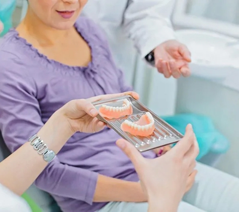 Kenyon -Smith Denture Clinic - Altona, VIC