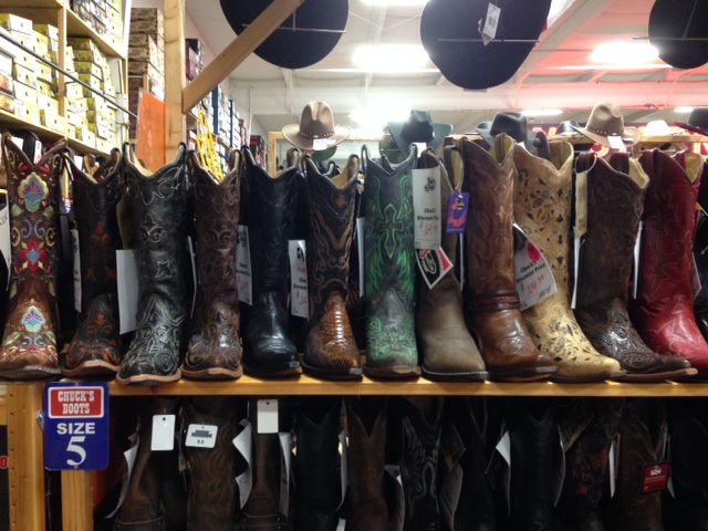 Chuck's Boots 5859 Suemandy Dr, Saint Peters, MO 63376 - YP.com