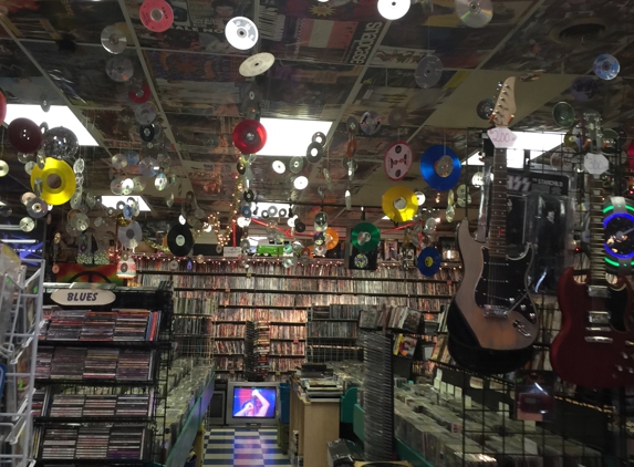 Earfood the Record Store - Winchester, VA. Just the entrance!