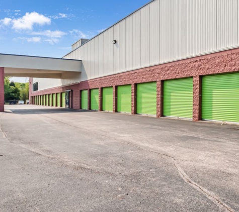 Extra Space Storage - High Ridge, MO