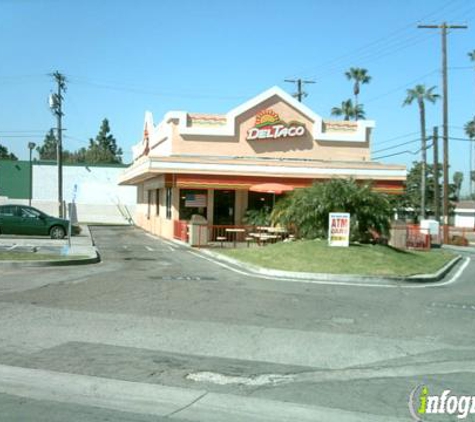 Del Taco - Riverside, CA