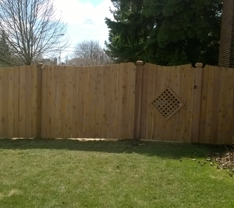 Custom Wood & Vinyl Fencing - Riverview, MI