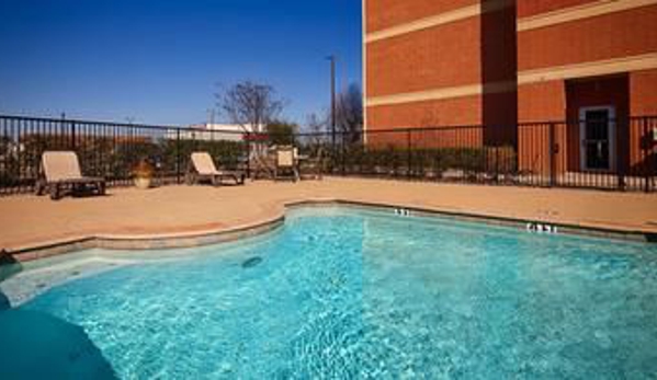 Best Western Lockhart Hotel & Suites - Lockhart, TX