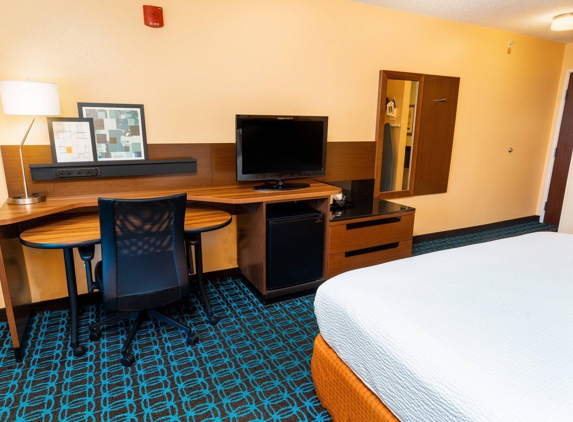 Fairfield Inn & Suites - North Little Rock, AR