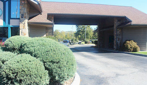Arbors at Island Landing Hotel & Suites - Pigeon Forge, TN