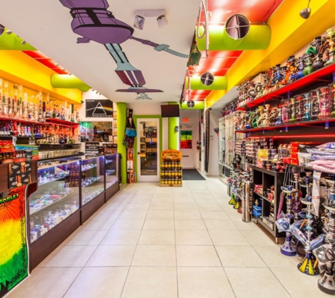 Vape & Smoke Shop - Biscayne - Miami, FL