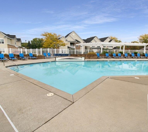 Avalon at Northbrook Apartments & Townhomes - Fort Wayne, IN